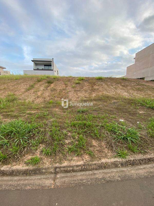 Terreno em Condomínio à venda no Canadá Residencial, no bairro Ondas em Piracicaba - SP