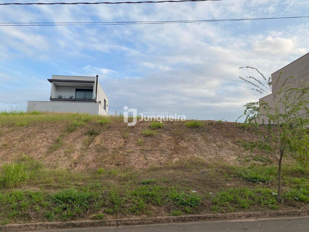 Terreno em Condomínio à venda no Canadá Residencial, no bairro Ondas em Piracicaba - SP
