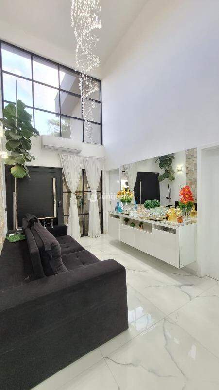 Casa em Condomínio para alugar no Damha II , 5 quartos, sendo 3 suítes, 4 vagas, no bairro Parque Residencial Damha II em Piracicaba - SP