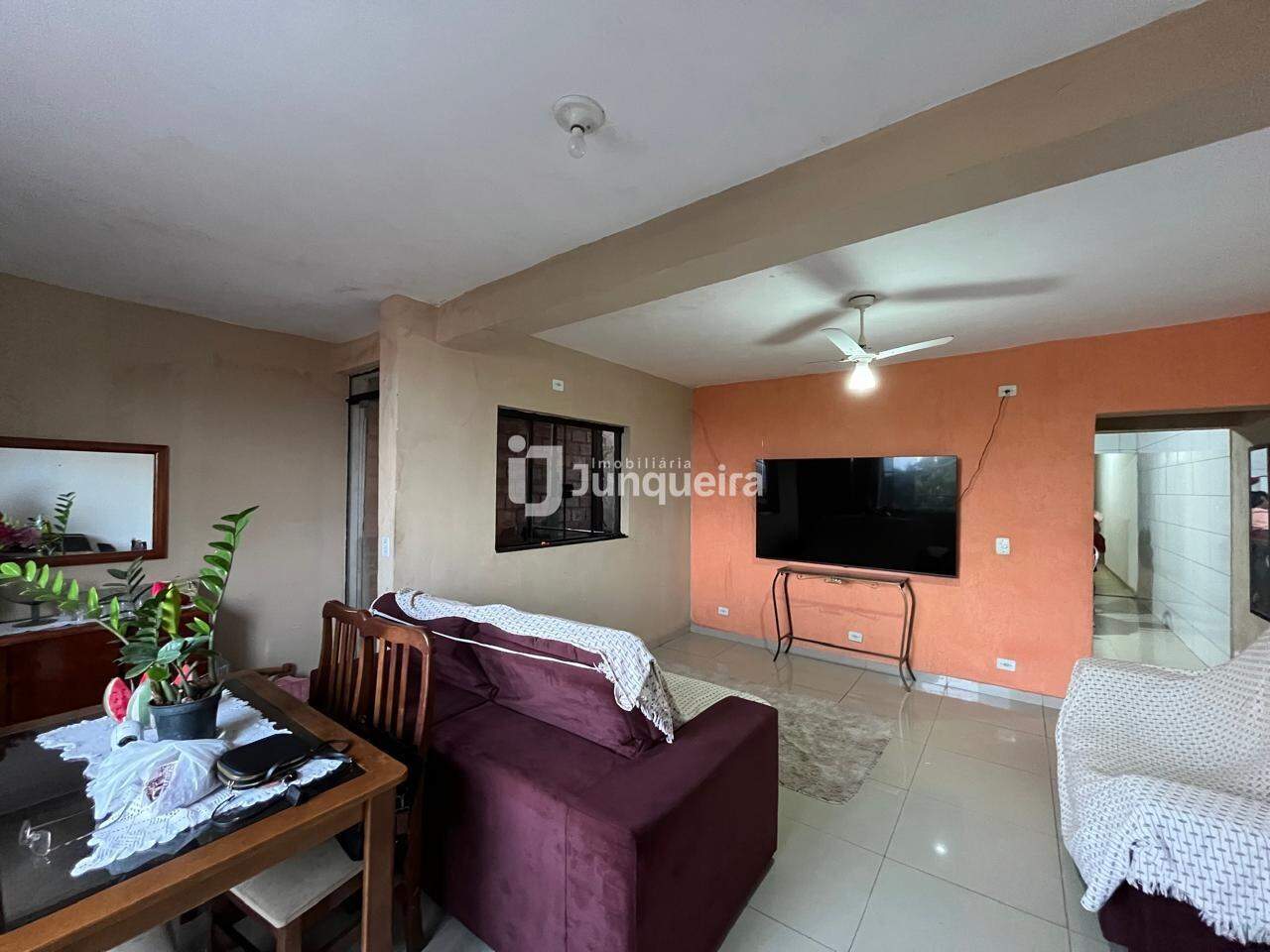 Casa à venda, 4 quartos, sendo 1 suíte, 4 vagas, no bairro Parque Residencial Monte Rey em Piracicaba - SP