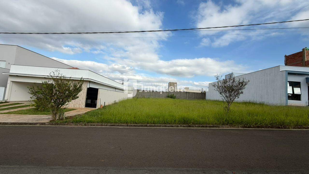 Terreno em Condomínio à venda no Reserva Jardins , no bairro Residencial Alto da Boa Vista em Piracicaba - SP