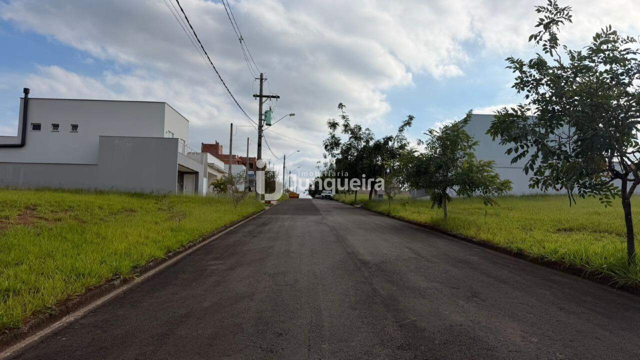 Terreno em Condomínio à venda no Reserva Jardins , no bairro Residencial Alto da Boa Vista em Piracicaba - SP