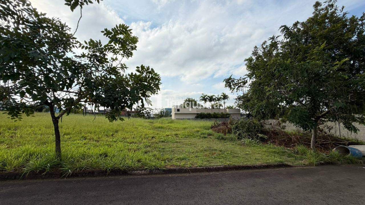 Terreno em Condomínio à venda no Reserva Jardins , no bairro Residencial Alto da Boa Vista em Piracicaba - SP