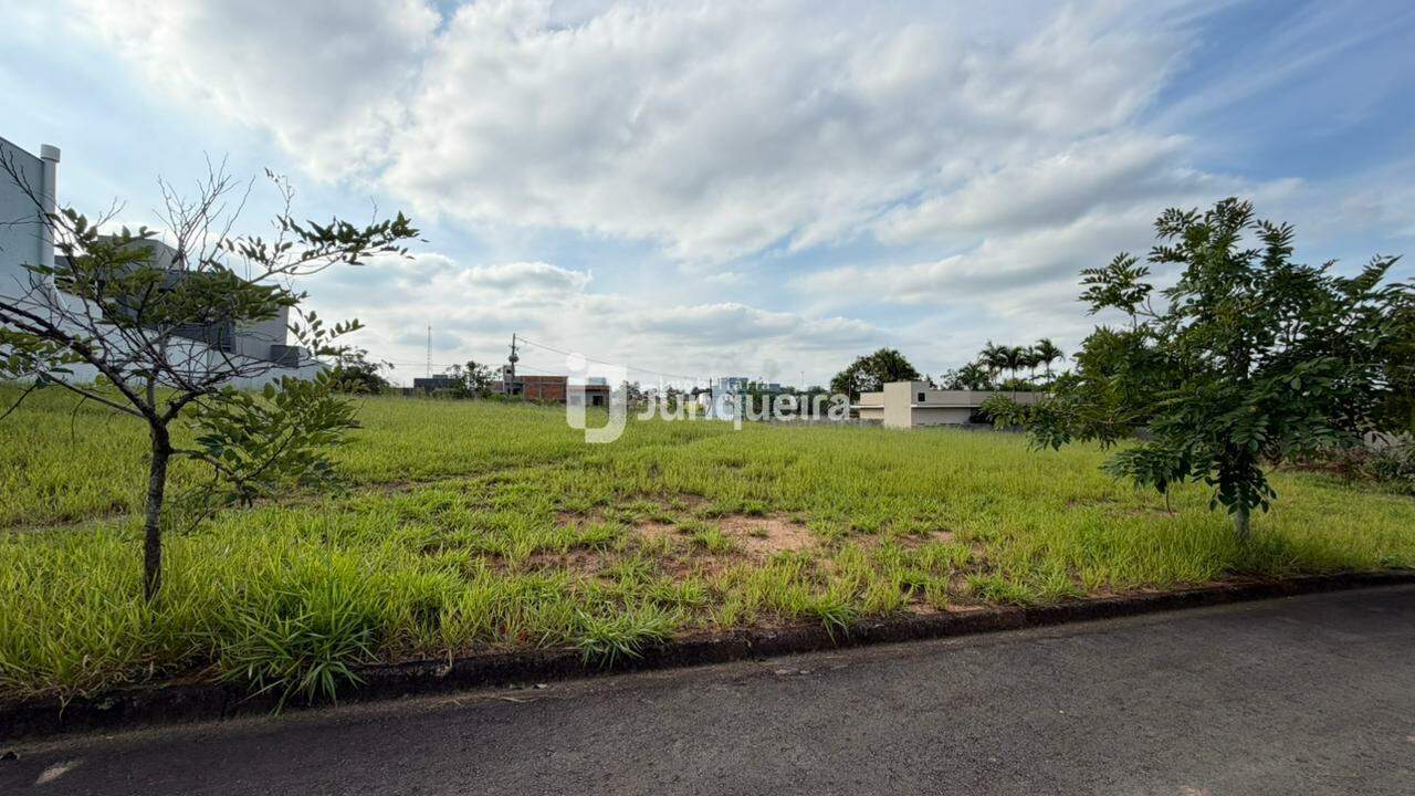 Terreno em Condomínio à venda no Reserva Jardins , no bairro Residencial Alto da Boa Vista em Piracicaba - SP