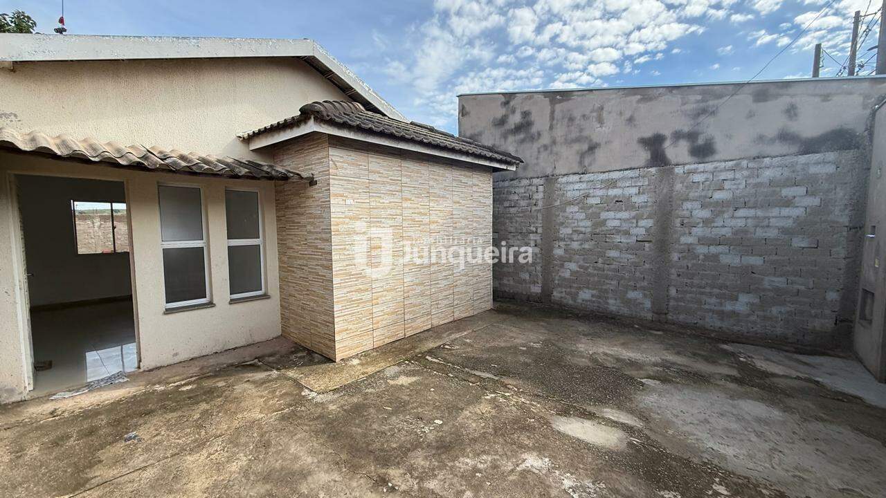 Casa para alugar, 2 quartos, 2 vagas, no bairro Vila Sônia em Piracicaba - SP