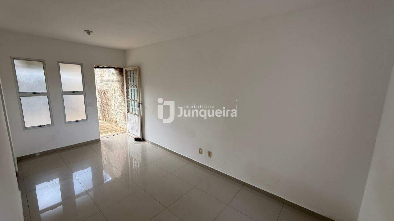 Casa para alugar, 2 quartos, 2 vagas, no bairro Vila Sônia em Piracicaba - SP