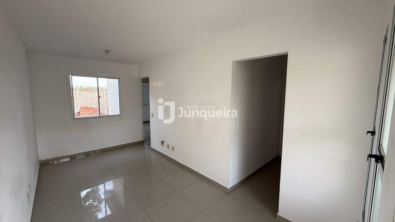 Casa para alugar, 2 quartos, 2 vagas, no bairro Vila Sônia em Piracicaba - SP