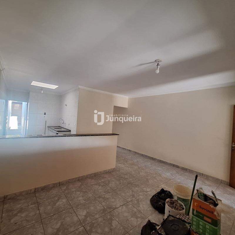 Casa à venda, 2 quartos, 2 vagas, no bairro Nova Pompéia em Piracicaba - SP