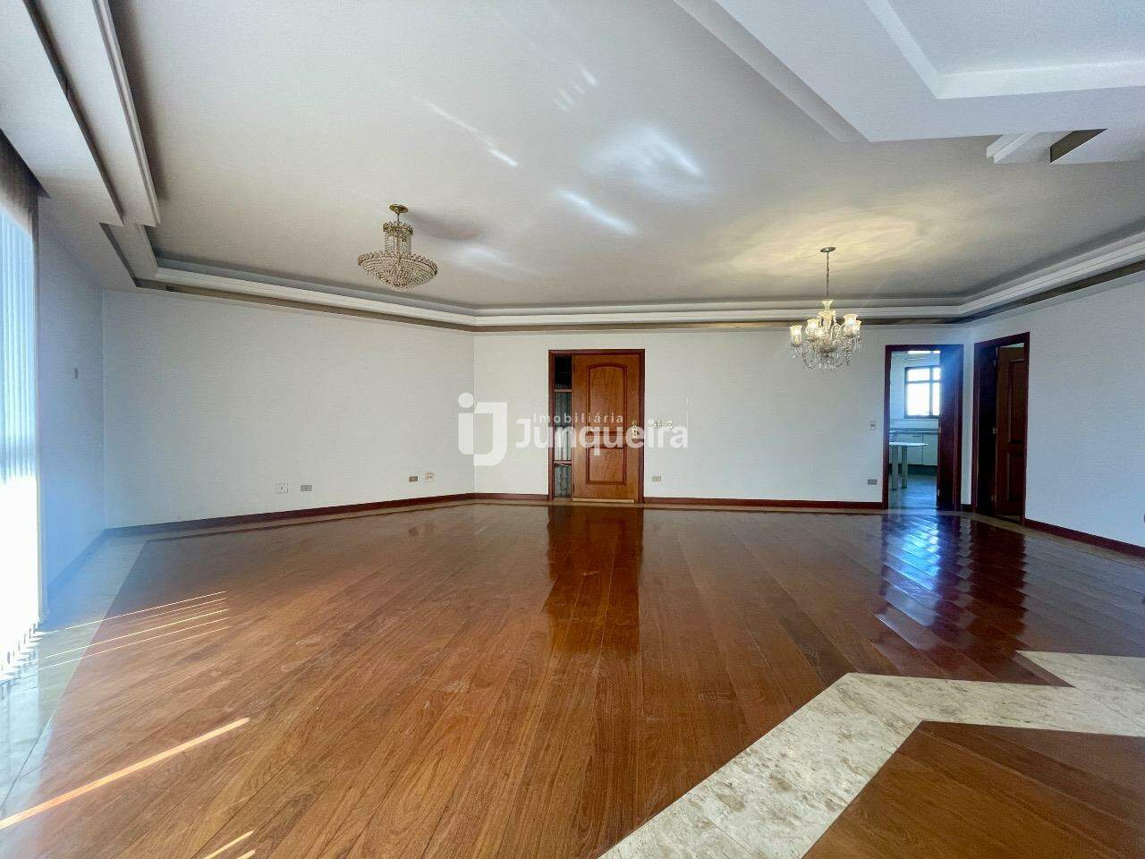 Apartamento à venda no Edifício Itapema, 3 quartos, sendo 1 suíte, 3 vagas, no bairro Centro em Piracicaba - SP