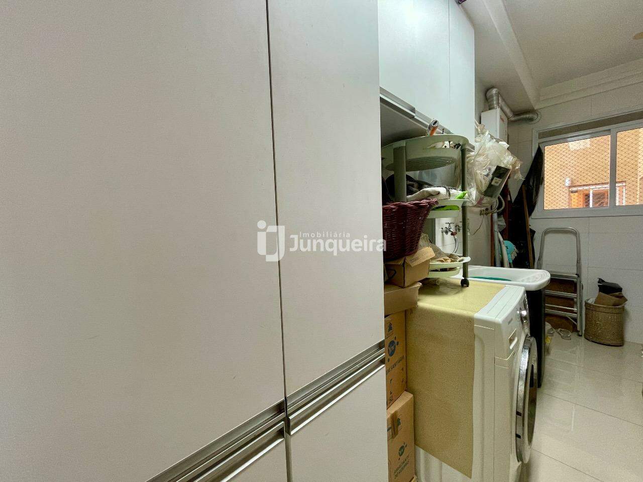 Apartamento à venda no Dubai, 3 quartos, sendo 1 suíte, 2 vagas, no bairro Vila Independência em Piracicaba - SP