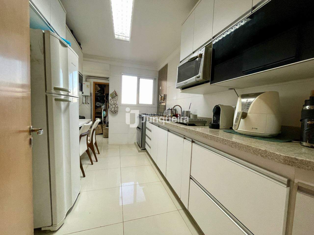 Apartamento à venda no Dubai, 3 quartos, sendo 1 suíte, 2 vagas, no bairro Vila Independência em Piracicaba - SP
