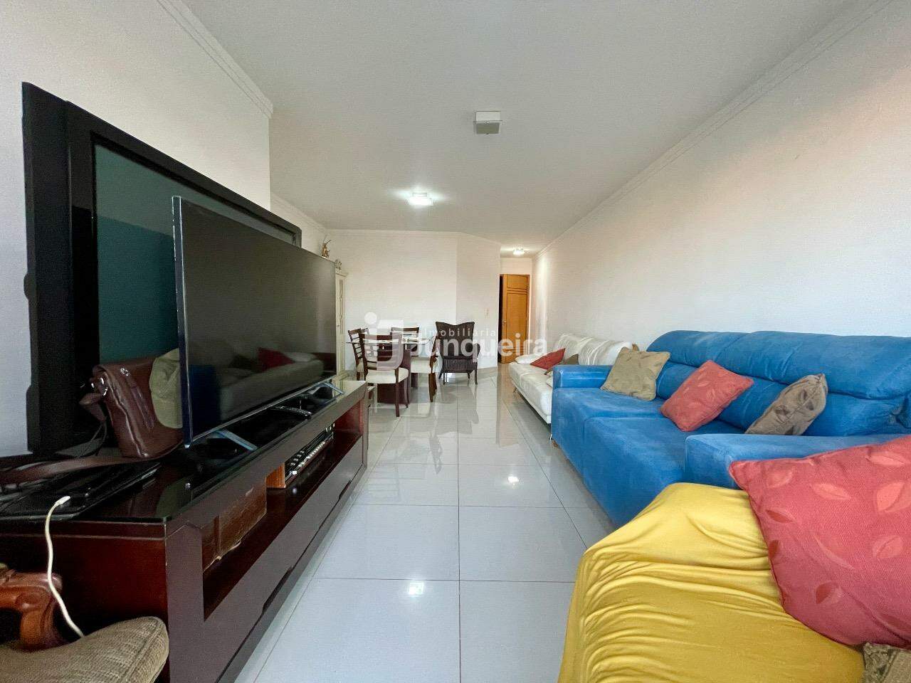 Apartamento à venda no Dubai, 3 quartos, sendo 1 suíte, 2 vagas, no bairro Vila Independência em Piracicaba - SP