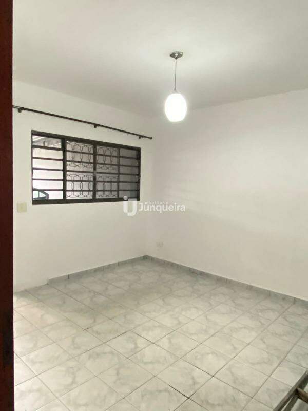 Casa para alugar, 3 quartos, 1 vaga, no bairro Jardim Aman em Piracicaba - SP