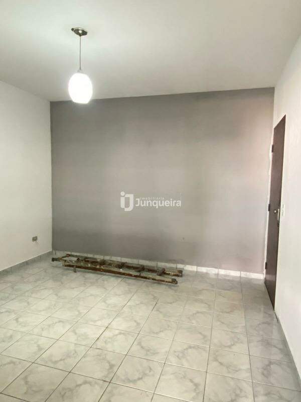 Casa para alugar, 3 quartos, 1 vaga, no bairro Jardim Aman em Piracicaba - SP