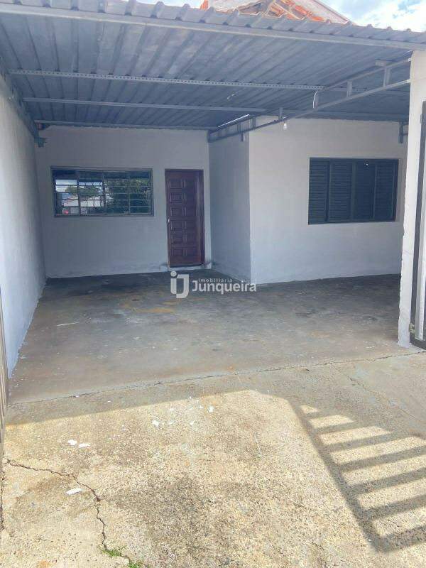 Casa para alugar, 3 quartos, 1 vaga, no bairro Jardim Aman em Piracicaba - SP