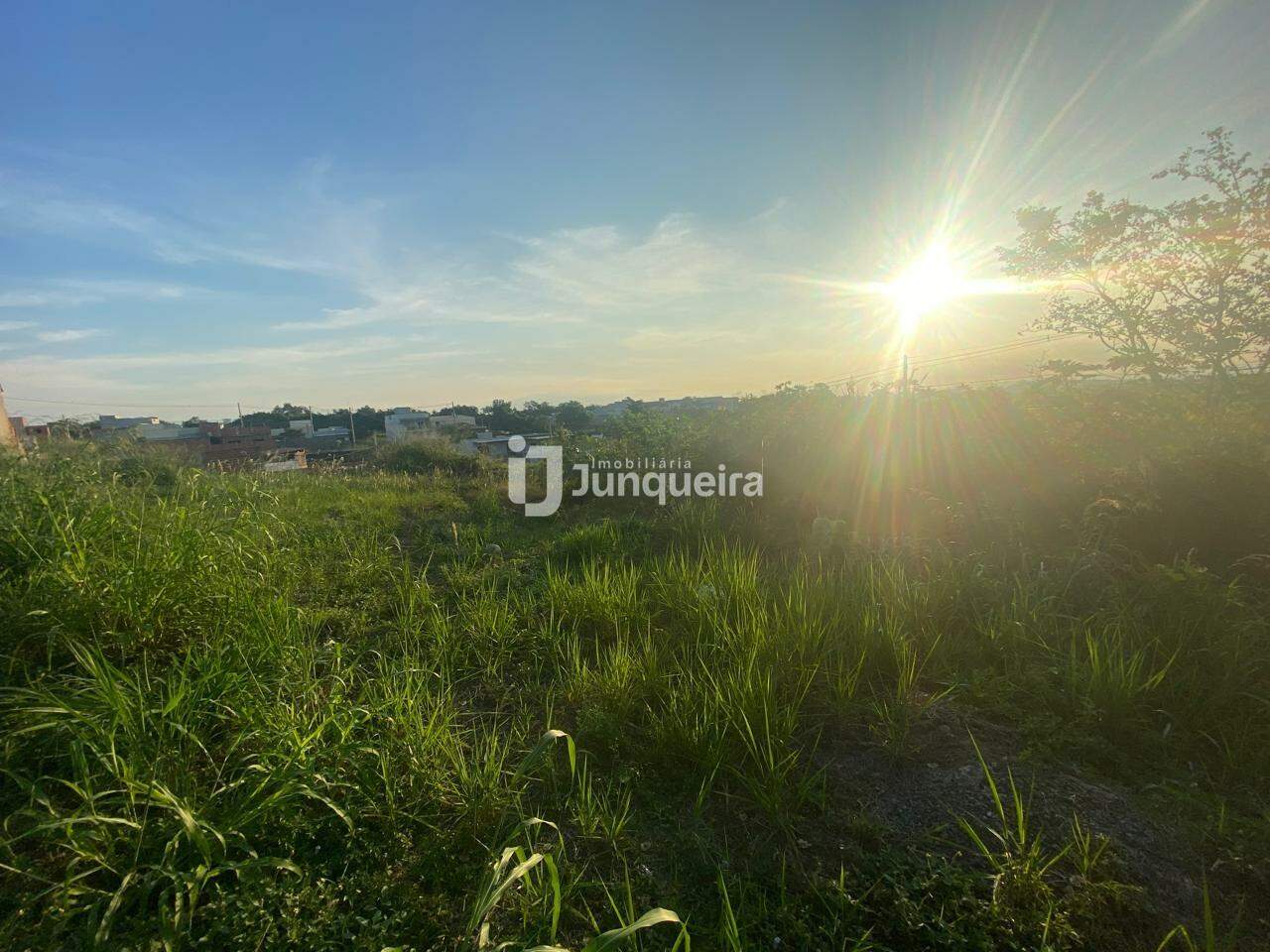 Terreno à venda, no bairro Campestre em Piracicaba - SP