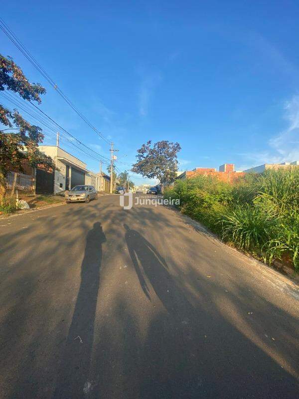 Terreno à venda, no bairro Campestre em Piracicaba - SP