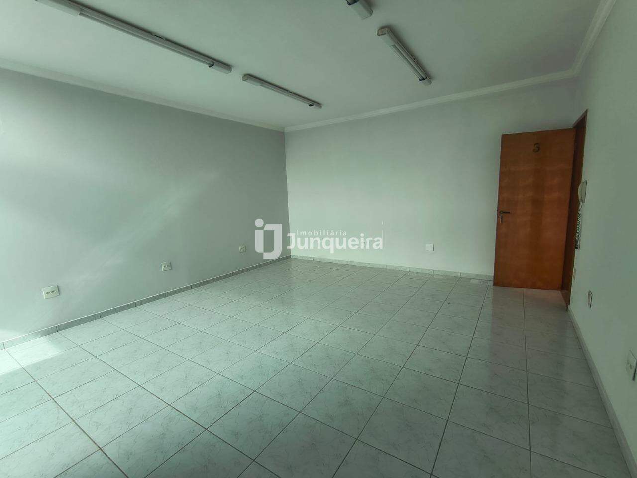 Sala Comercial para alugar, no bairro Vila Rezende em Piracicaba - SP
