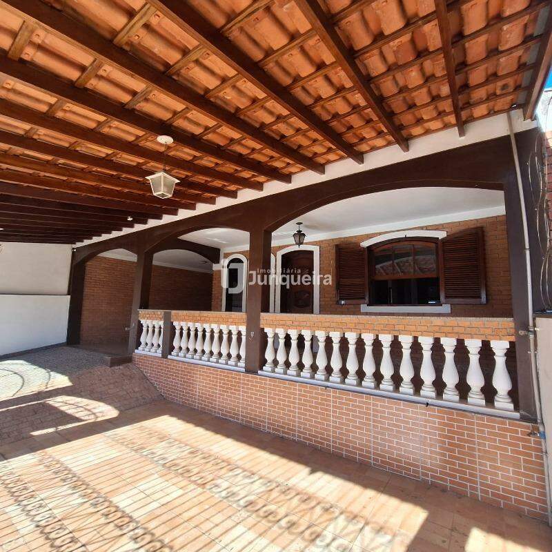 Casa à venda, 3 quartos, sendo 2 suítes, 3 vagas, no bairro Piracicamirim em Piracicaba - SP