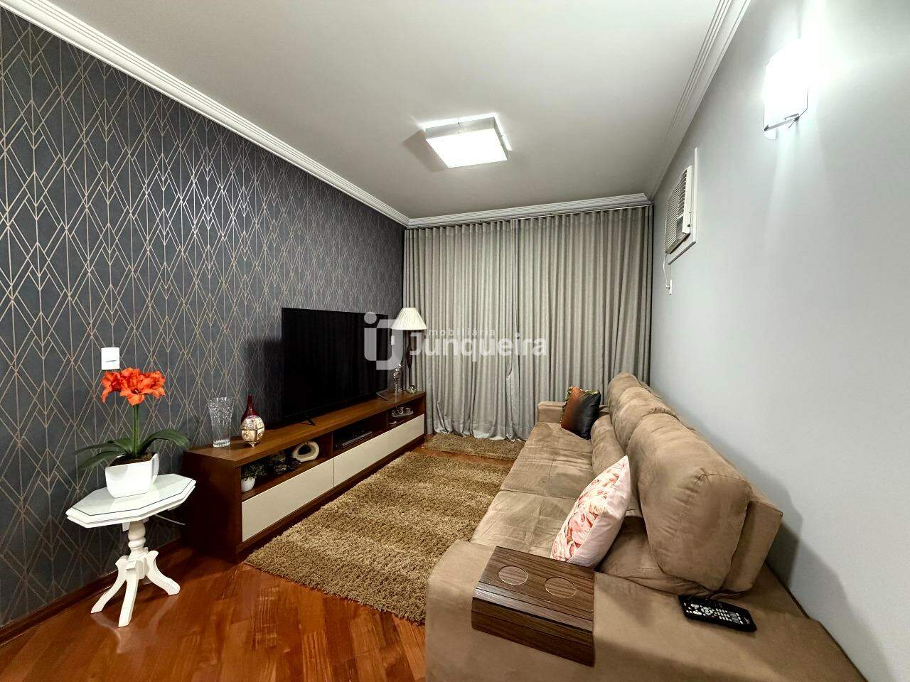 Apartamento à venda no Dom Pedro I, 3 quartos, sendo 1 suíte, 1 vaga, no bairro Cidade Alta em Piracicaba - SP