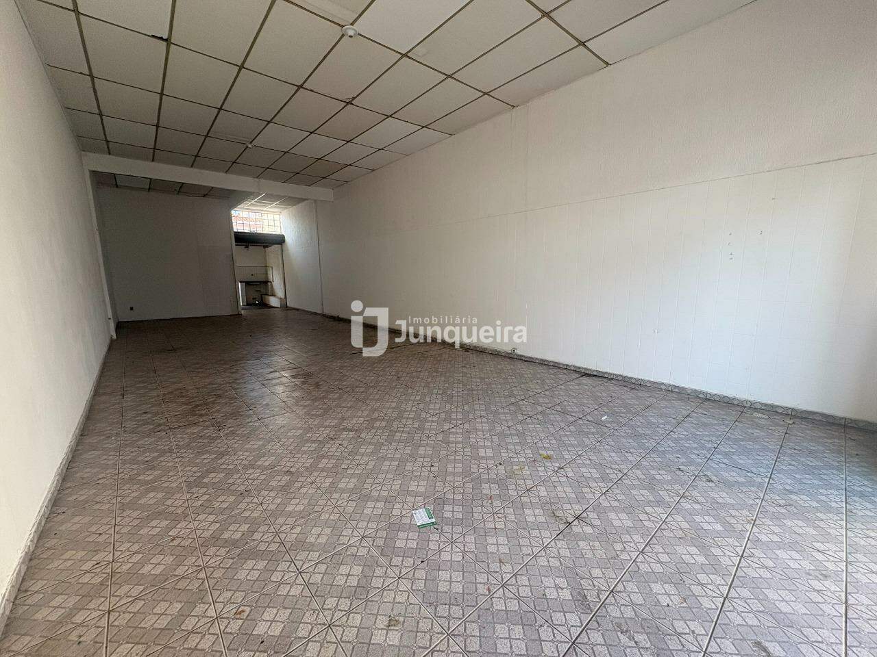 Prédio Comercial à venda, 1 vaga, no bairro Vila Rezende em Piracicaba - SP