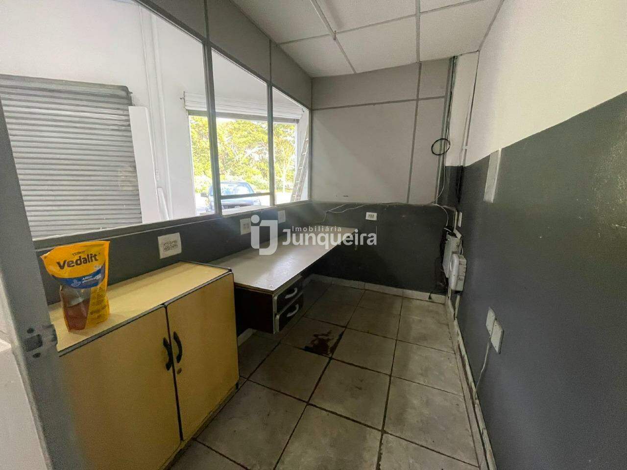 Salão à venda, 8 vagas, no bairro Vila Independência em Piracicaba - SP