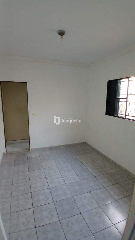 Casa para alugar, 1 quarto, sendo 1 suíte, no bairro Jardim Alvorada em Piracicaba - SP