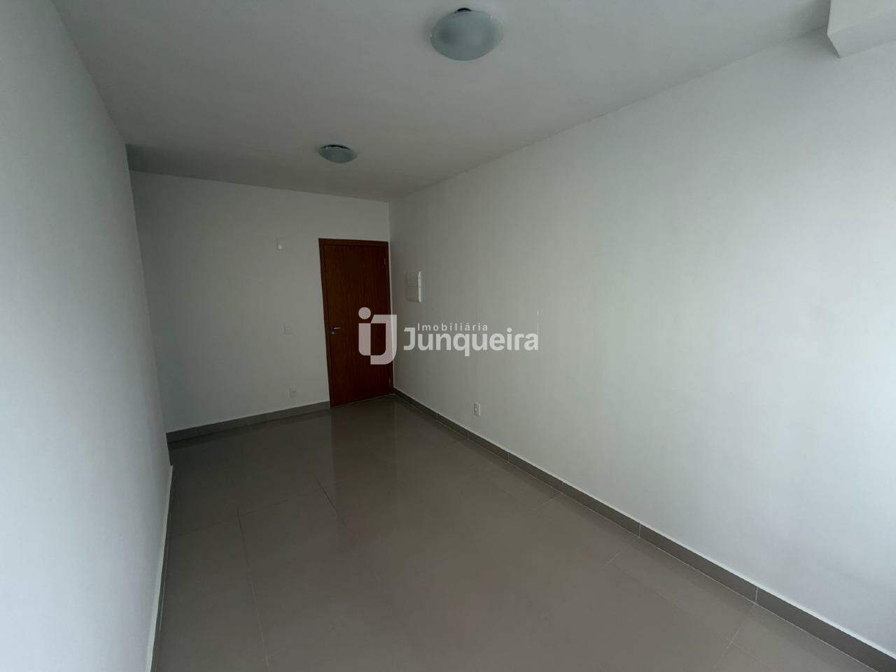 Apartamento para alugar no Piazza Ravena, 1 quarto, 1 vaga, no bairro Pompéia em Piracicaba - SP