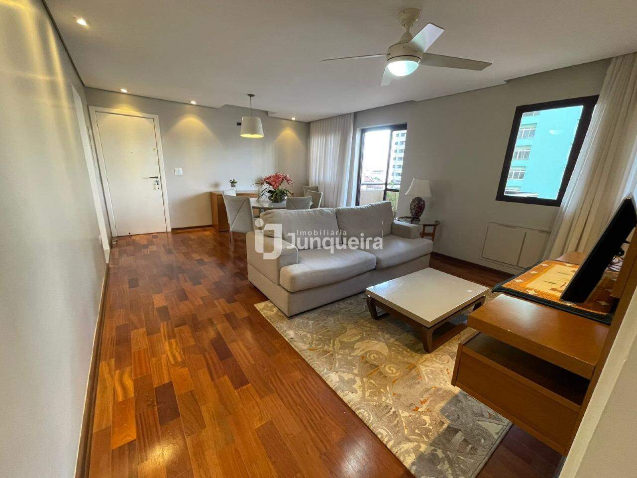 Apartamento à venda no Edifício Joca Adamoli, 3 quartos, sendo 1 suíte, 1 vaga, no bairro Centro em Piracicaba - SP