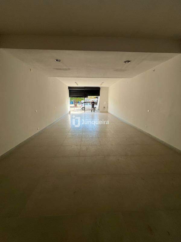 Salão para alugar, 1 vaga, no bairro Loteamento São Francisco em Piracicaba - SP