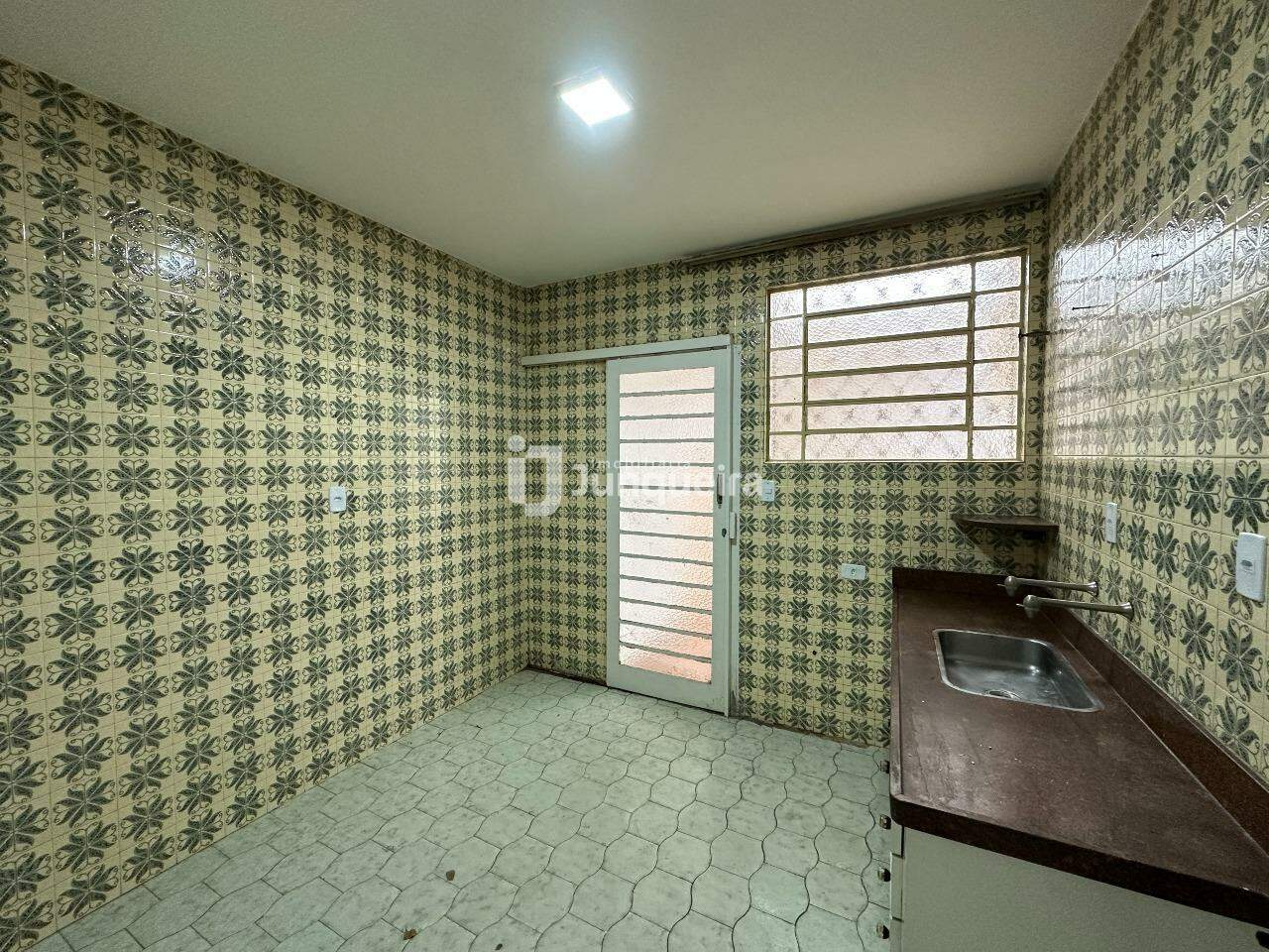 Casa à venda, 2 quartos, sendo 1 suíte, 1 vaga, no bairro Alto em Piracicaba - SP