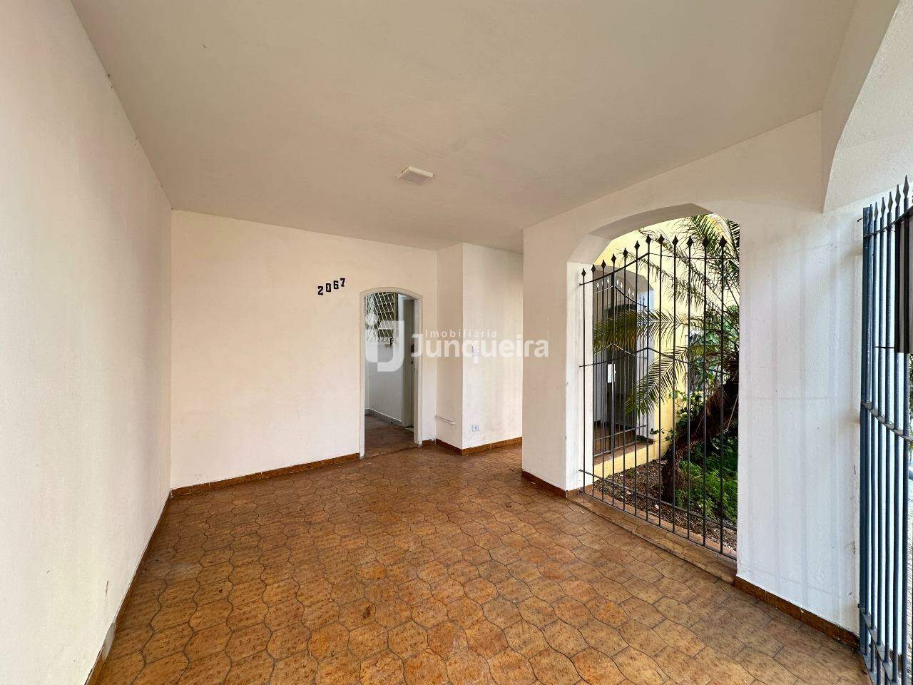 Casa à venda, 2 quartos, sendo 1 suíte, 1 vaga, no bairro Alto em Piracicaba - SP