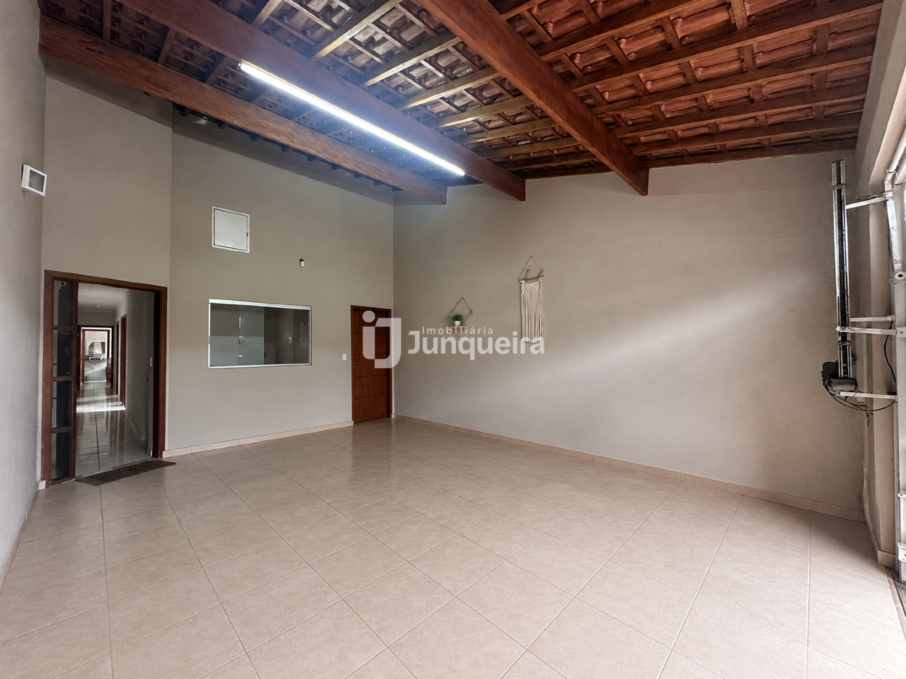 Casa à venda, 3 quartos, sendo 1 suíte, 1 vaga, no bairro Loteamento Santa Rosa em Piracicaba - SP