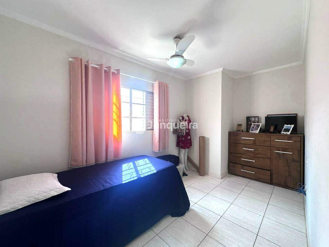 Casa à venda, 3 quartos, sendo 1 suíte, 1 vaga, no bairro Loteamento Santa Rosa em Piracicaba - SP