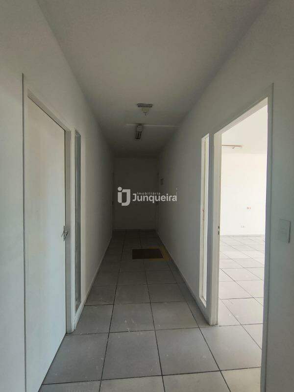 Prédio Comercial para alugar, no bairro Centro em Piracicaba - SP