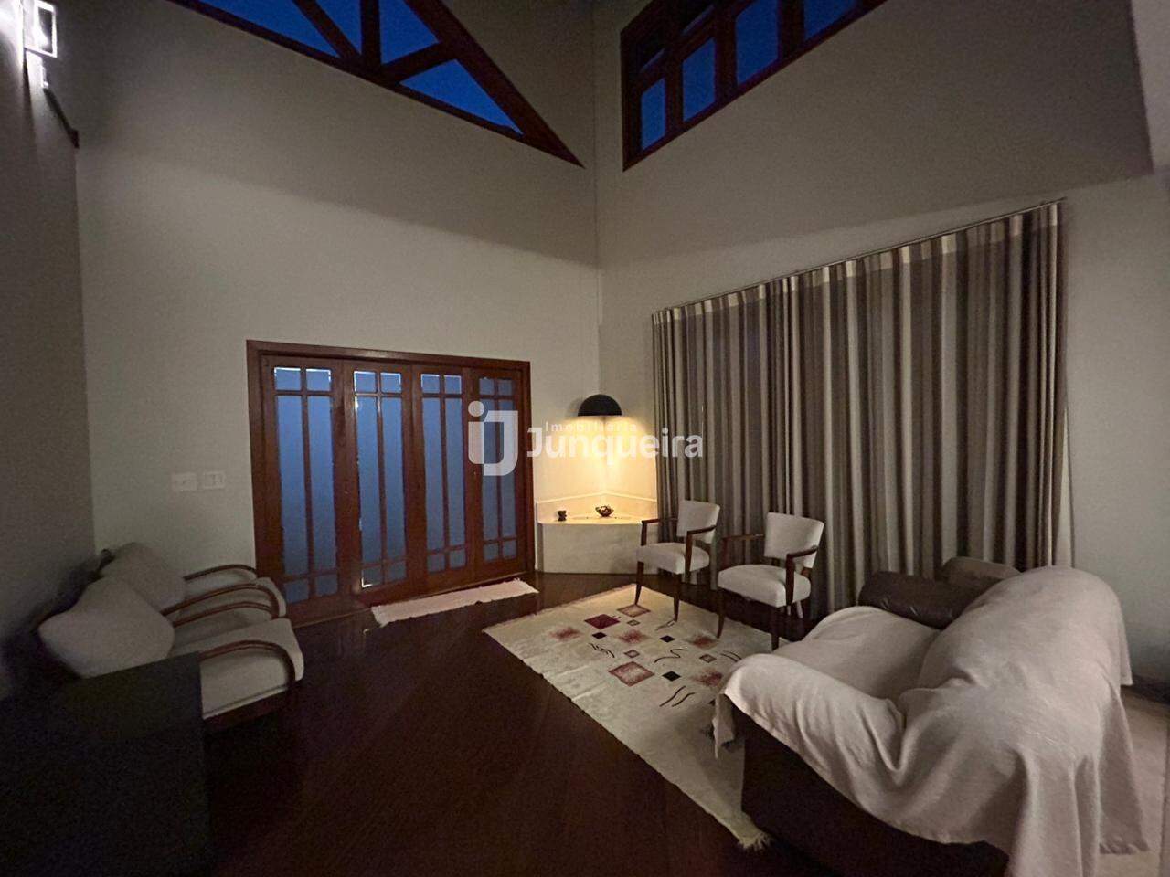 Casa em Condomínio à venda no Terras de Piracicaba I , 4 quartos, sendo 1 suíte, 5 vagas, no bairro Terras de Piracicaba I em Piracicaba - SP