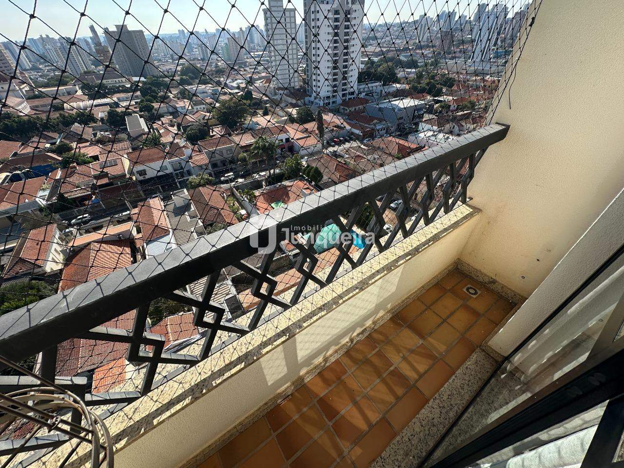 Apartamento à venda no Edifício Antuerpia, 3 quartos, sendo 1 suíte, 2 vagas, no bairro Paulista em Piracicaba - SP