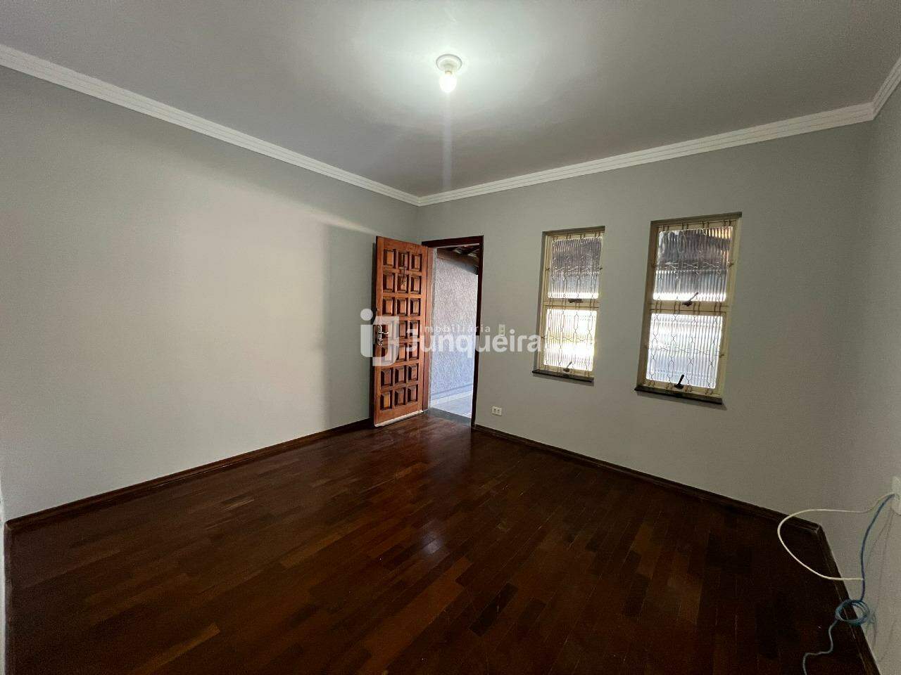 Casa para alugar, 2 quartos, sendo 1 suíte, 1 vaga, no bairro Jardim Caxambu em Piracicaba - SP