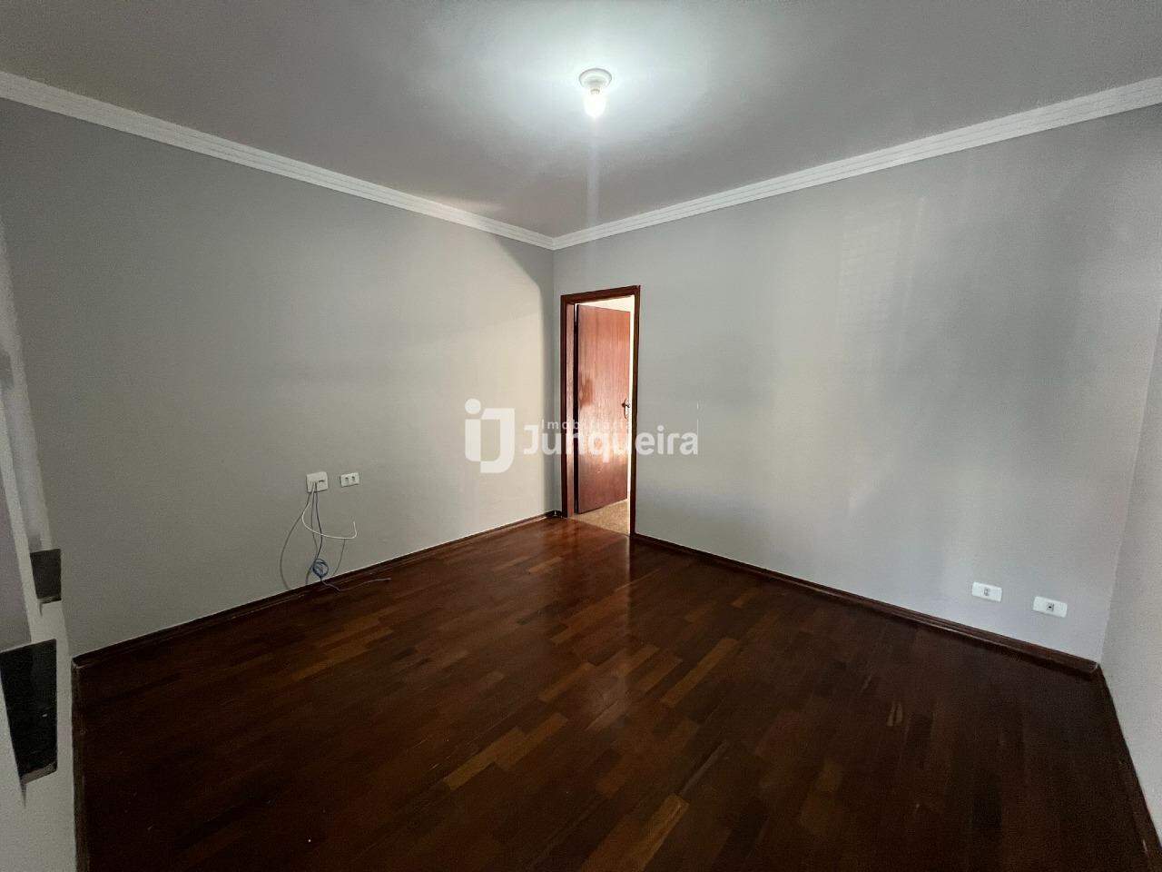 Casa para alugar, 2 quartos, sendo 1 suíte, 1 vaga, no bairro Jardim Caxambu em Piracicaba - SP