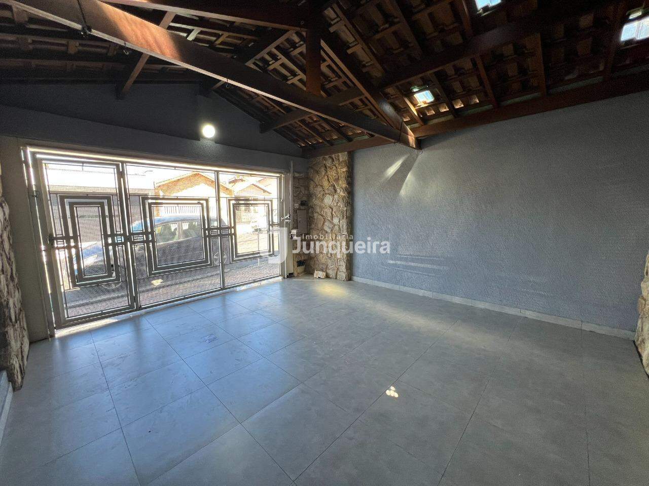 Casa para alugar, 2 quartos, sendo 1 suíte, 1 vaga, no bairro Jardim Caxambu em Piracicaba - SP
