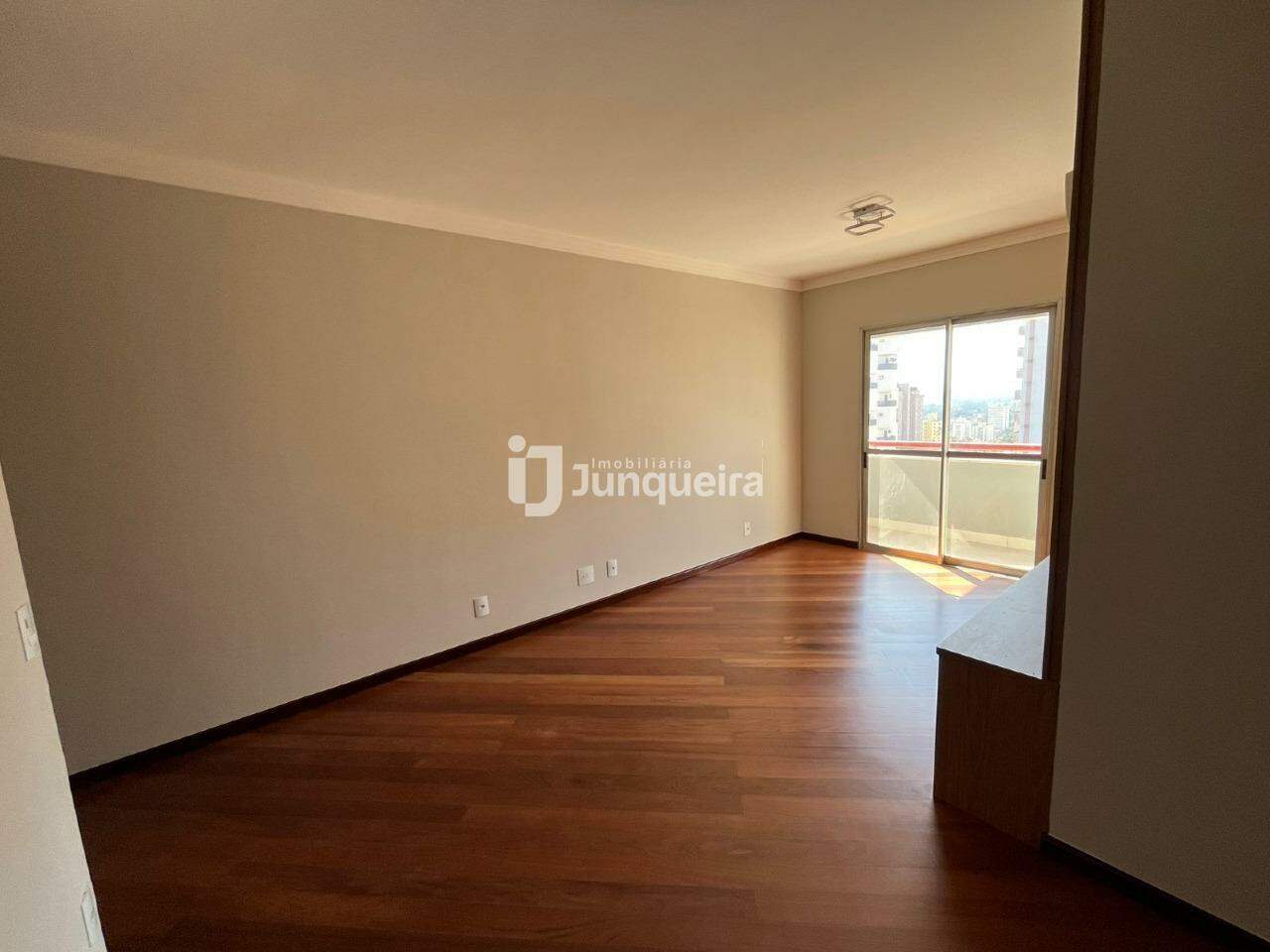 Apartamento para alugar no Portal dos Frades , 3 quartos, sendo 1 suíte, 2 vagas, no bairro Centro em Piracicaba - SP