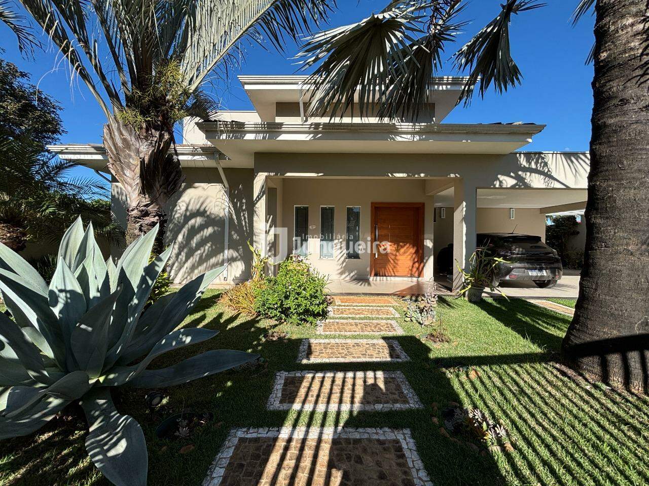 Casa em Condomínio à venda no Quinta de Santa Helena, 3 quartos, sendo 3 suítes, 6 vagas, no bairro Campestre em Piracicaba - SP