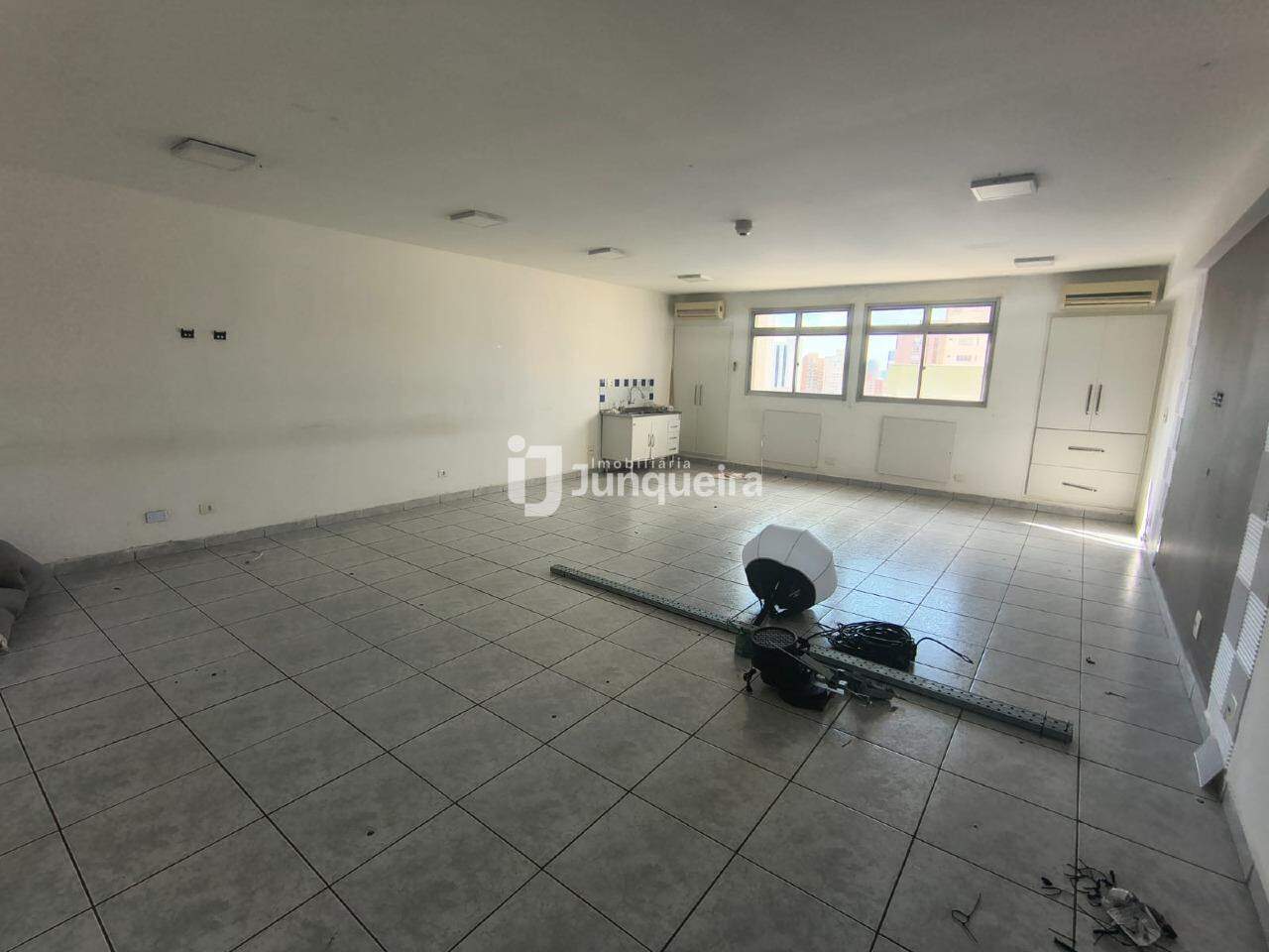Sala Comercial à venda, no bairro Centro em Piracicaba - SP
