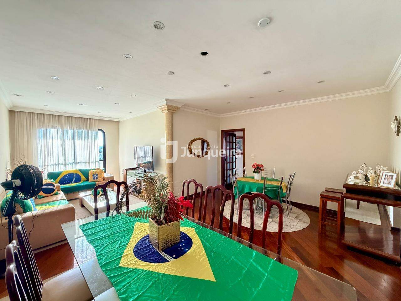 Apartamento à venda no Mediterrane, 3 quartos, sendo 1 suíte, 2 vagas, no bairro Jardim Monumento em Piracicaba - SP