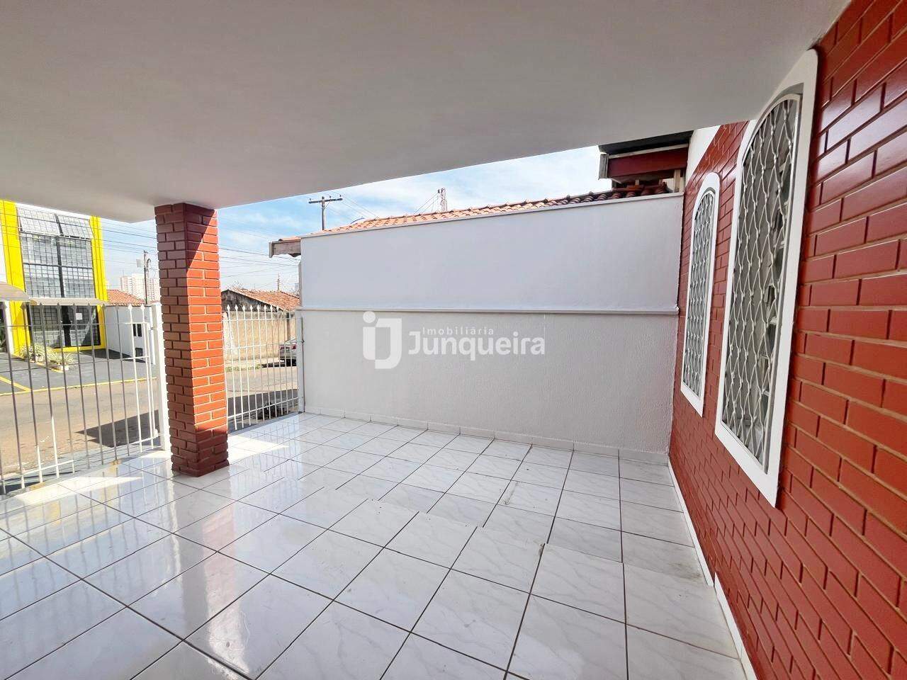 Casa à venda, 2 quartos, 1 vaga, no bairro Piracicamirim em Piracicaba - SP