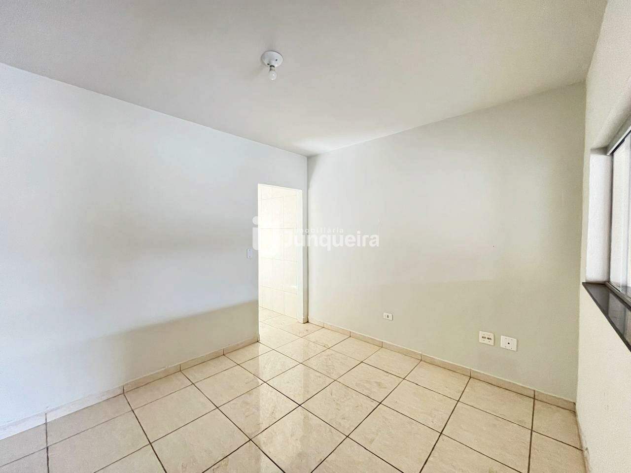 Casa à venda, 2 quartos, sendo 1 suíte, 2 vagas, no bairro Vila Sônia em Piracicaba - SP