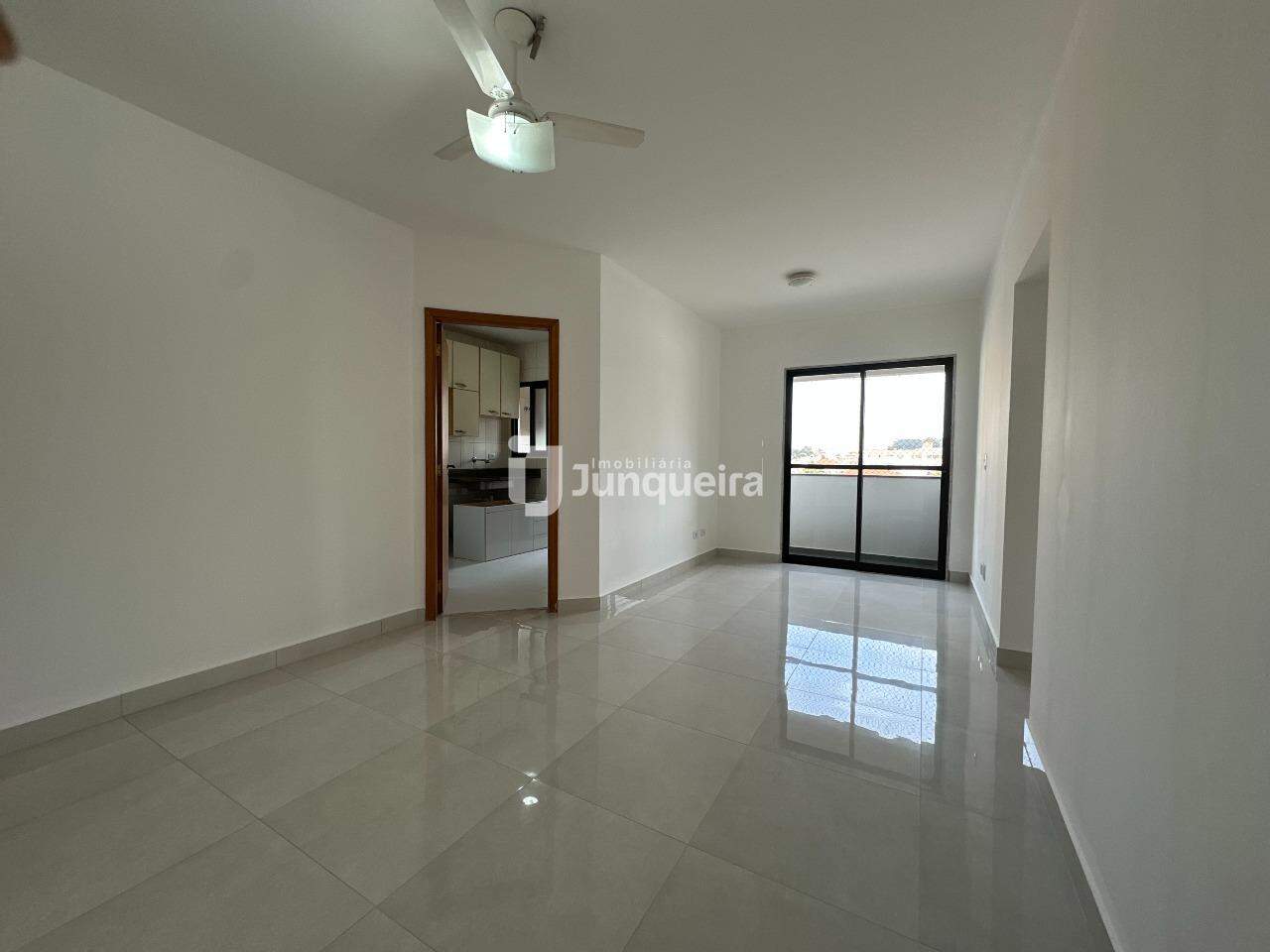 Apartamento para alugar no Edifício Roma, 3 quartos, 1 vaga, no bairro Centro em Piracicaba - SP