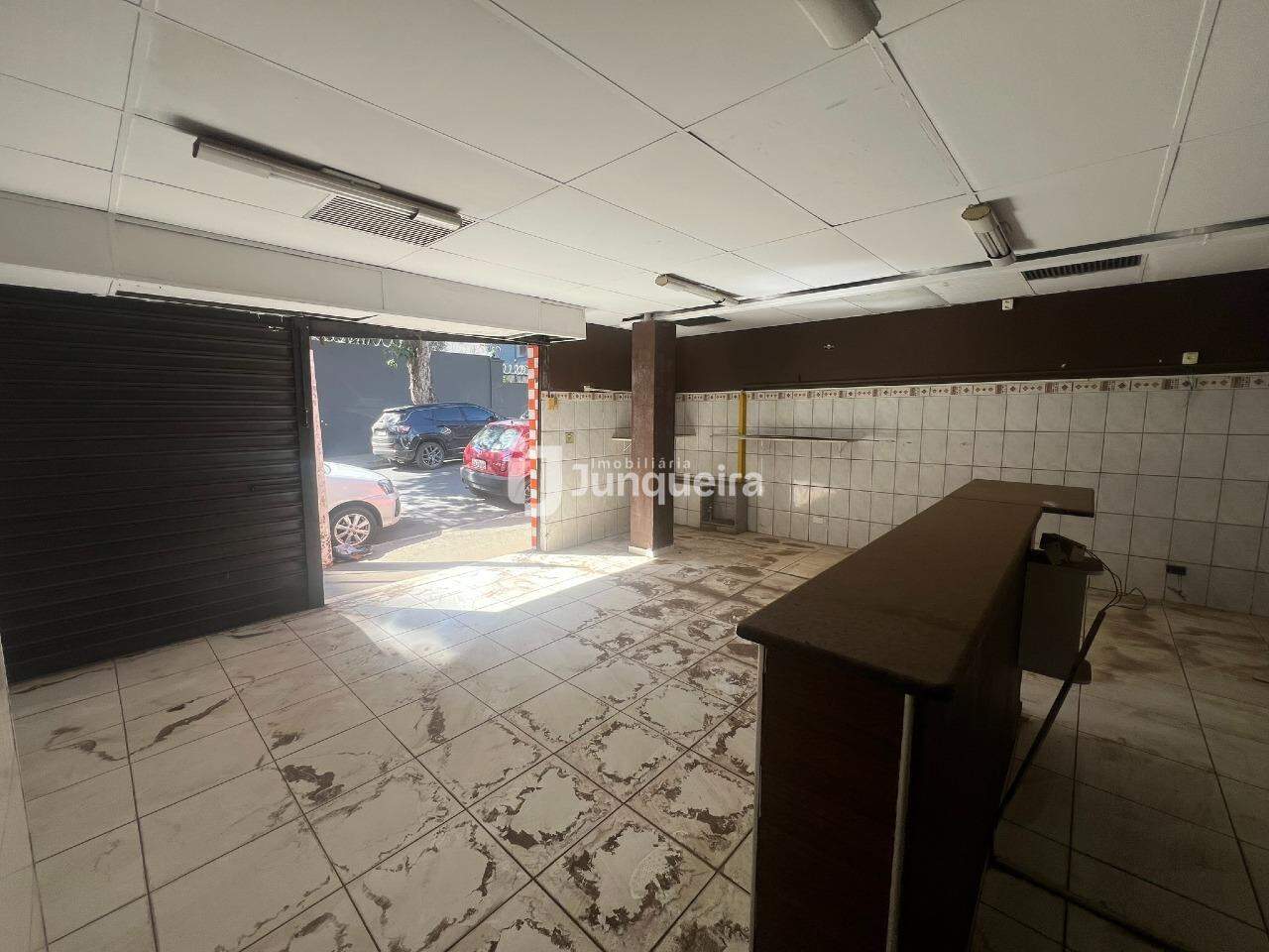 Salão para alugar, no bairro Centro em Piracicaba - SP