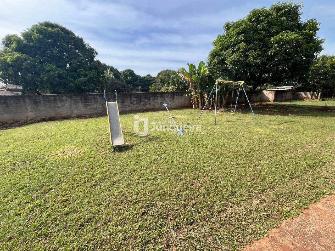 Chácara à venda, 2 quartos, 10 vagas, no bairro Santa Rita em Piracicaba - SP