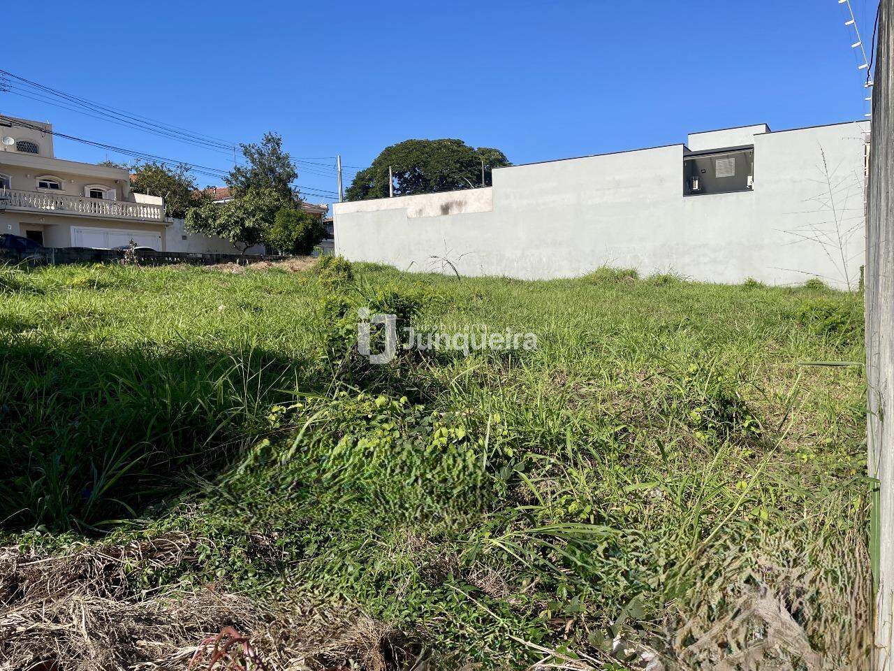 Terreno à venda, no bairro Castelinho em Piracicaba - SP